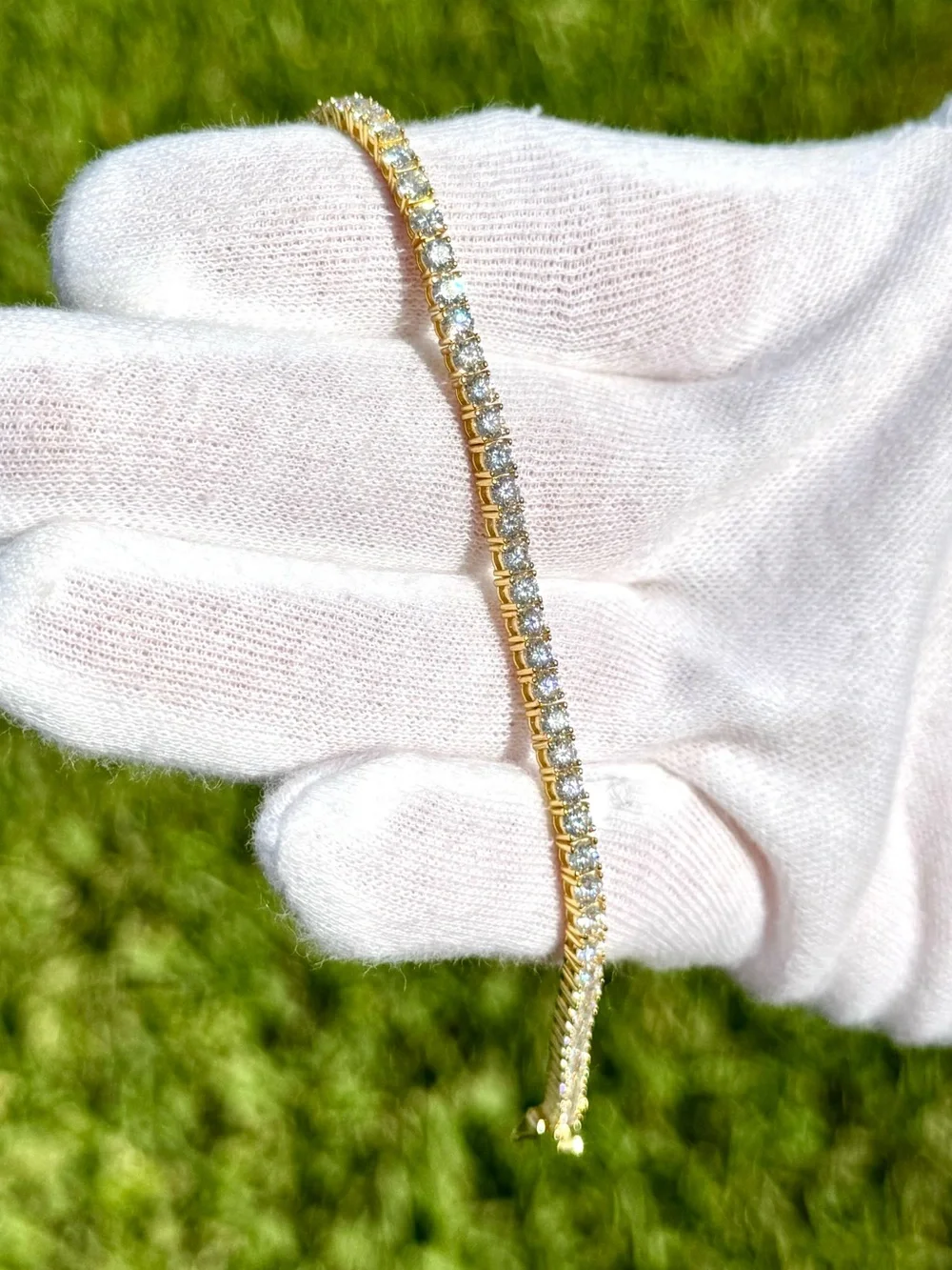18K Gold Plated, 5.6CTW Moissanite Tennis Bracelet - Picture 6 of 11